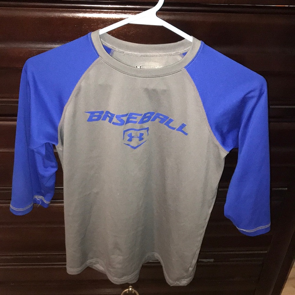 Boys Under Armour Shirt Size Large